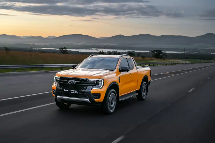 Ford Ford Ranger 2.0D XLT Super Cab HR 4X2 6AT Variant Image