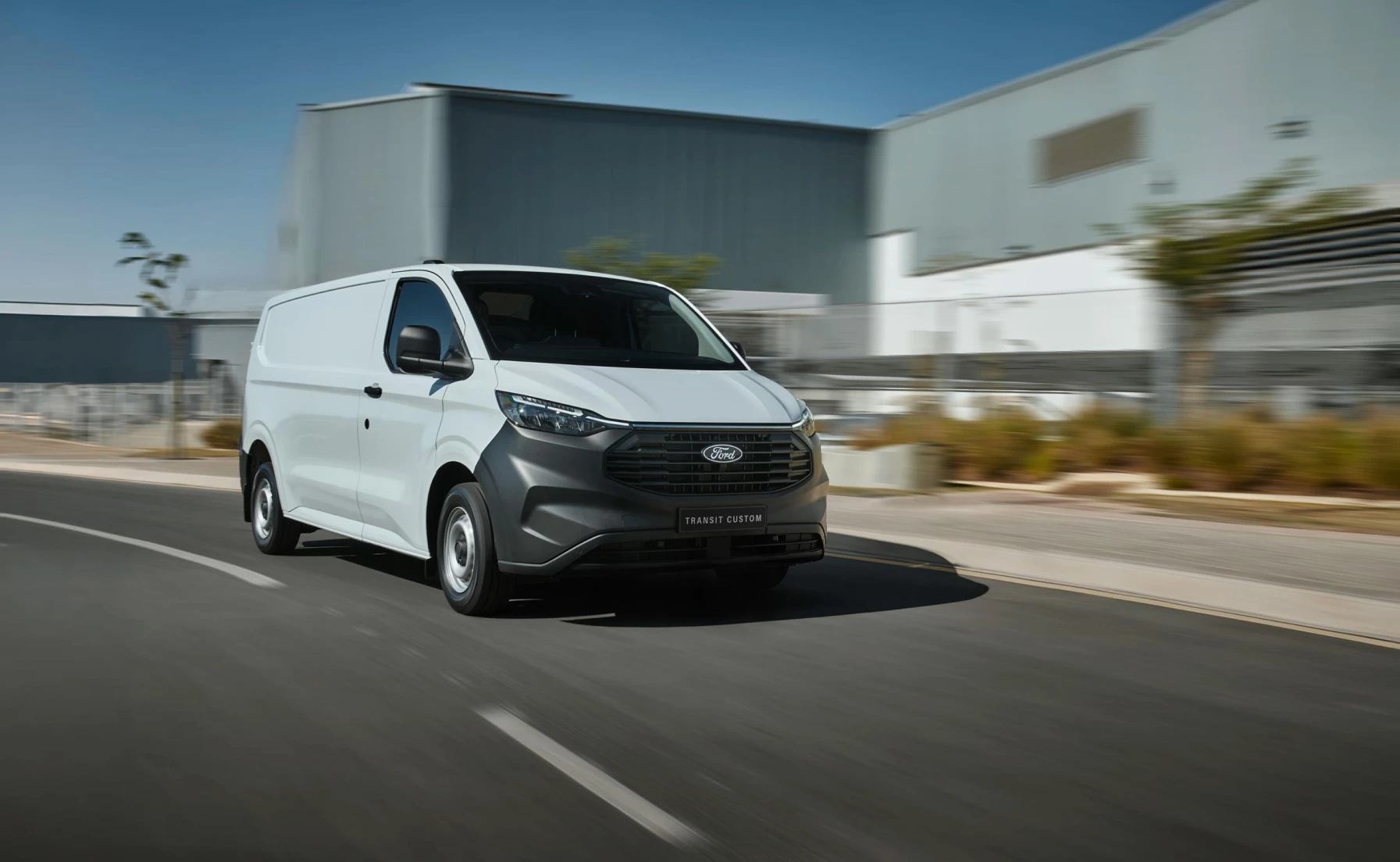 Ford Ford Transit Custom 2.0SiT Sport Panel Van 8AT Variant Image