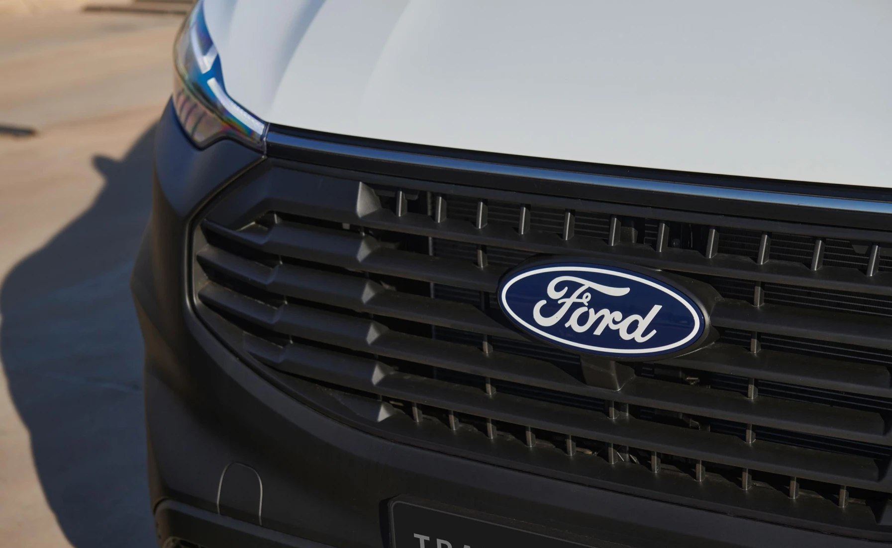 Ford Ford Transit Custom 2.0SiT Sport Panel Van 8AT Variant Image